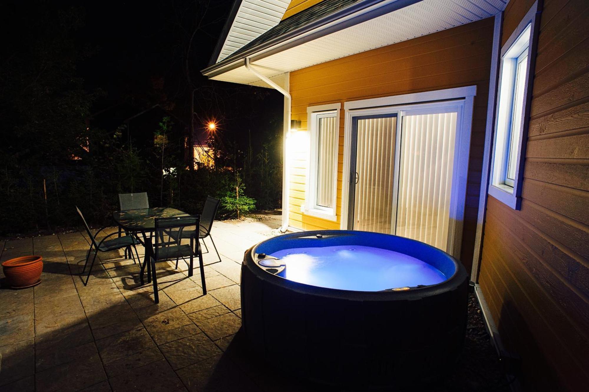 Belle De Nuit Hotel เวคฟีลด์ ภายนอก รูปภาพ
