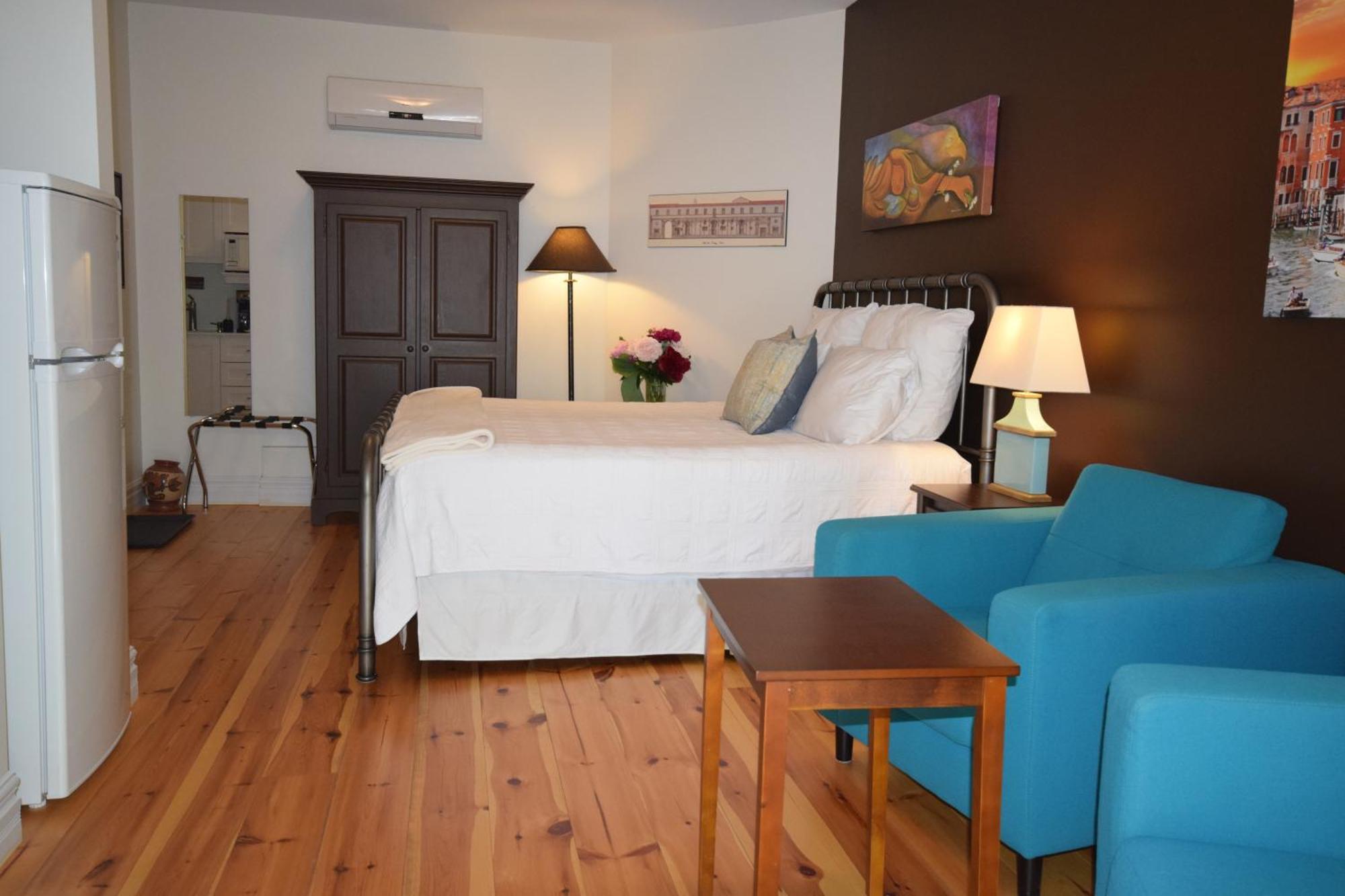 Belle De Nuit Hotel เวคฟีลด์ ภายนอก รูปภาพ